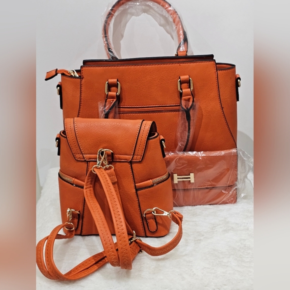 Handbag Set - Picture 2 of 11